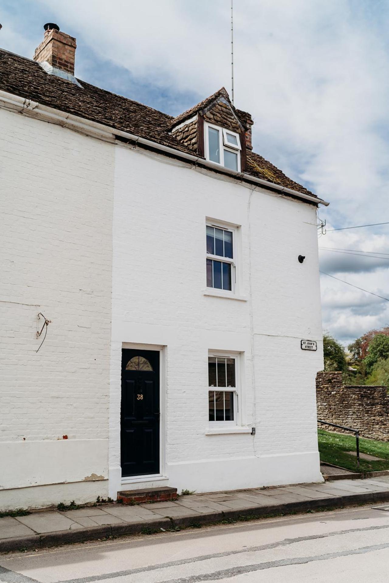 Stunning 2Bd In The Heart Of Malmesbury! Villa Екстериор снимка